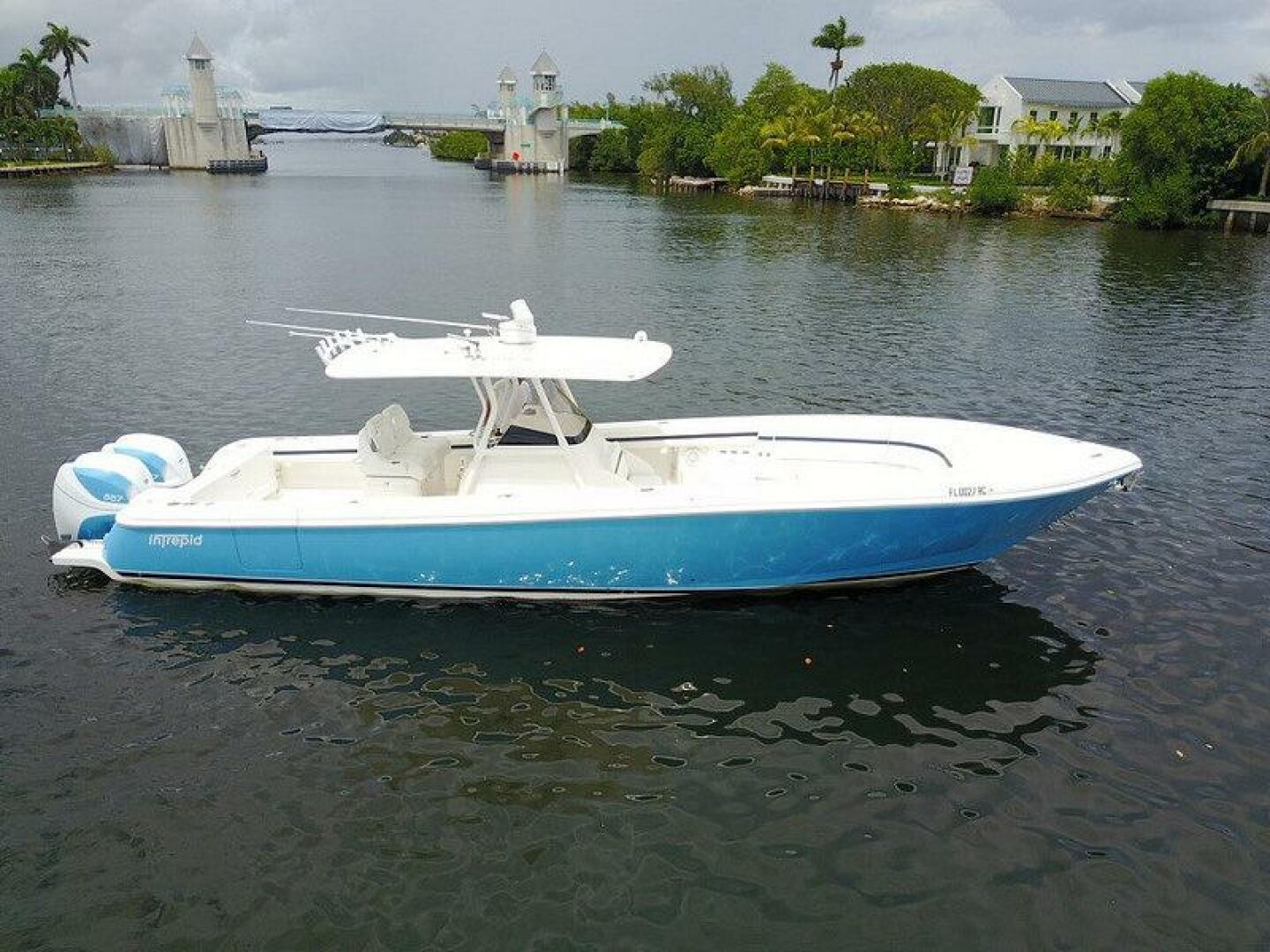 2015 Intrepid 375 Center Console - Image 1