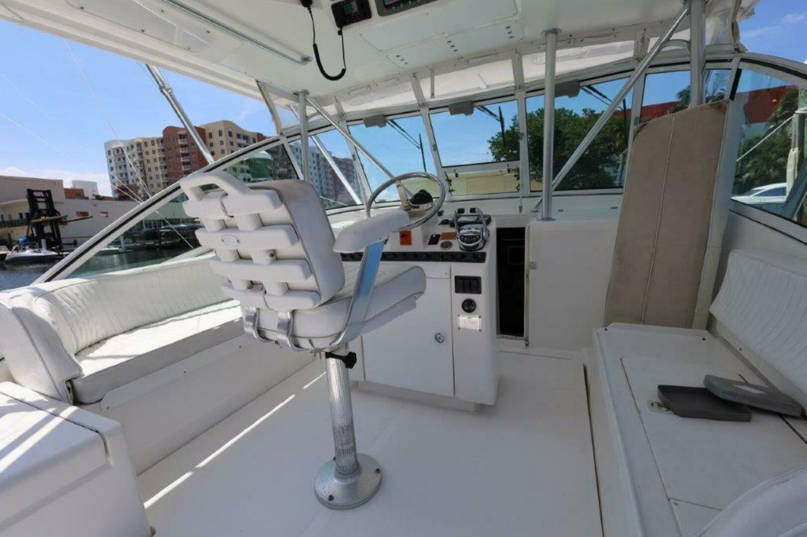 2007 Luhrs 32 Open - Image 8