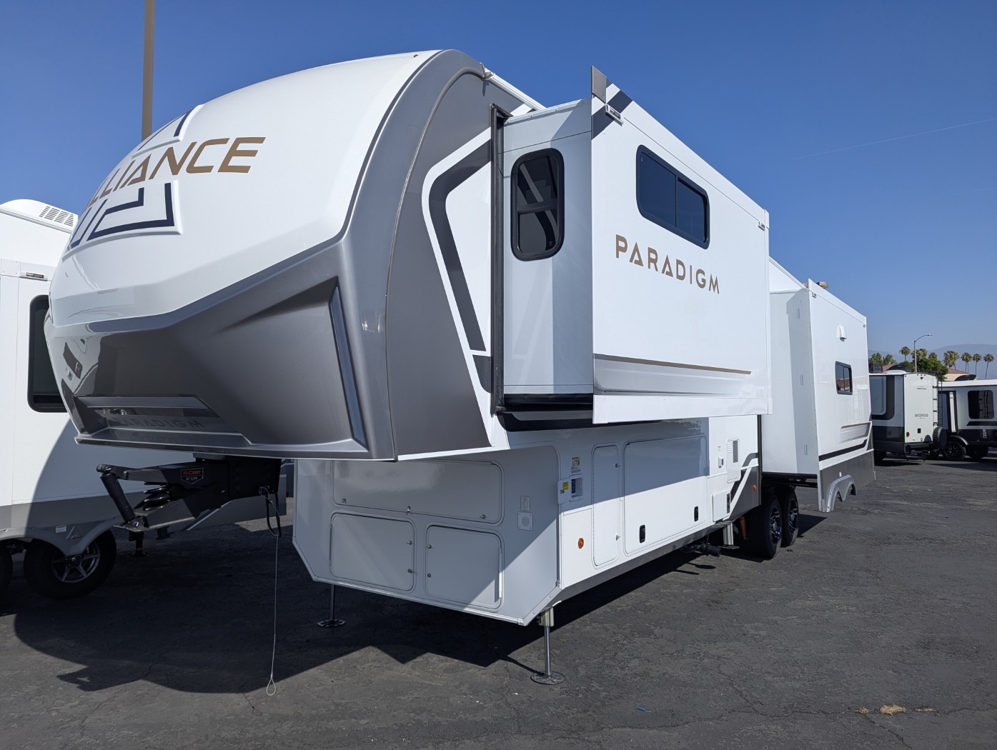 2026 Alliance RV Paradigm 340RL - Image 3