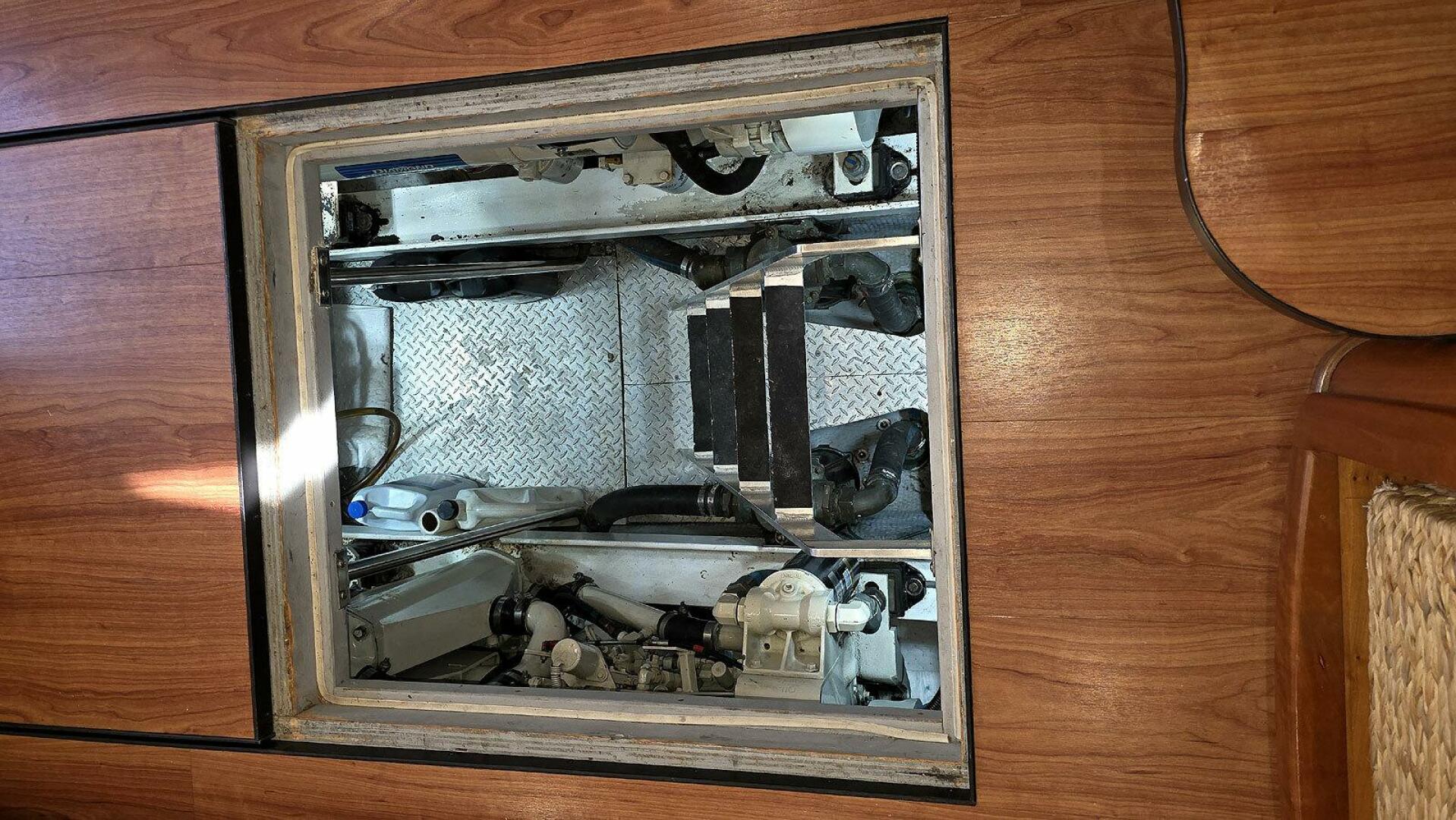 2001 Silverton 410 Sport Bridge - Image 36