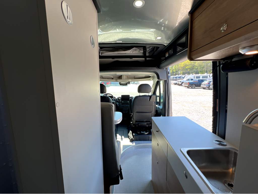 2026 AIRSTREAM RANGELINE POPTOP - Image 23