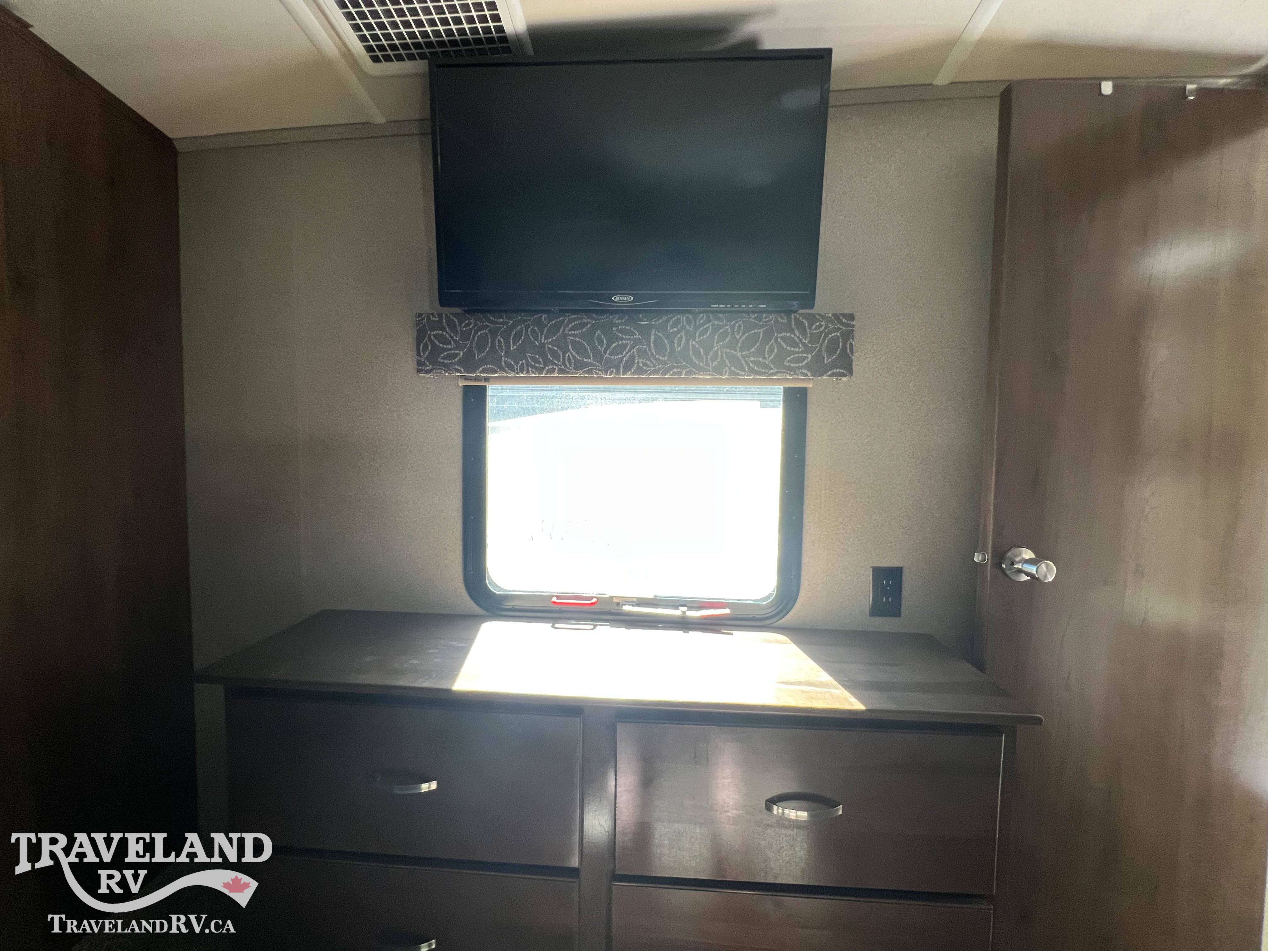 2019 Forest River Cedar Creek Silverback 33IK - Image 19