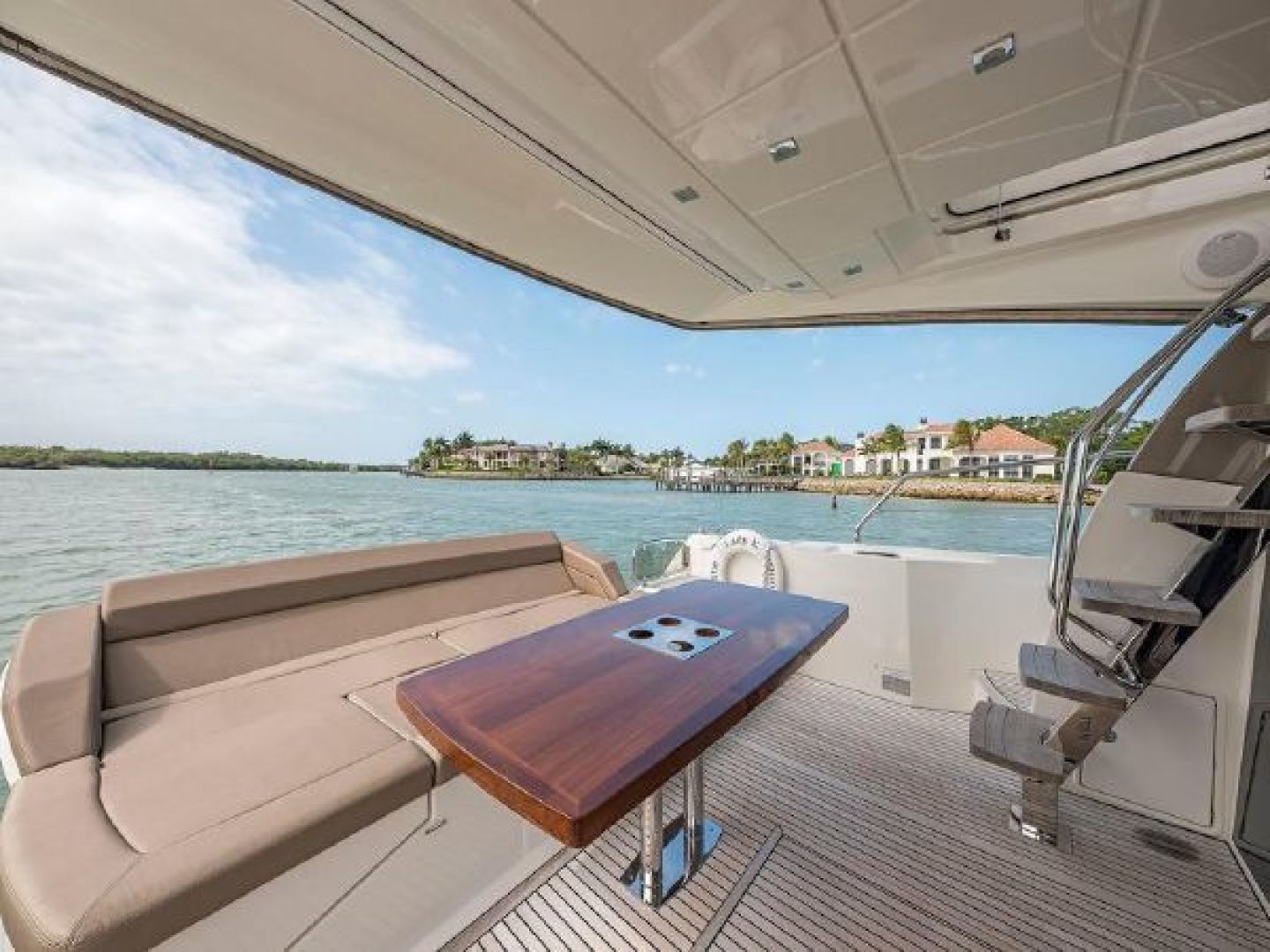 2015 PRESTIGE PRESTIGE 550 Base - Image 20