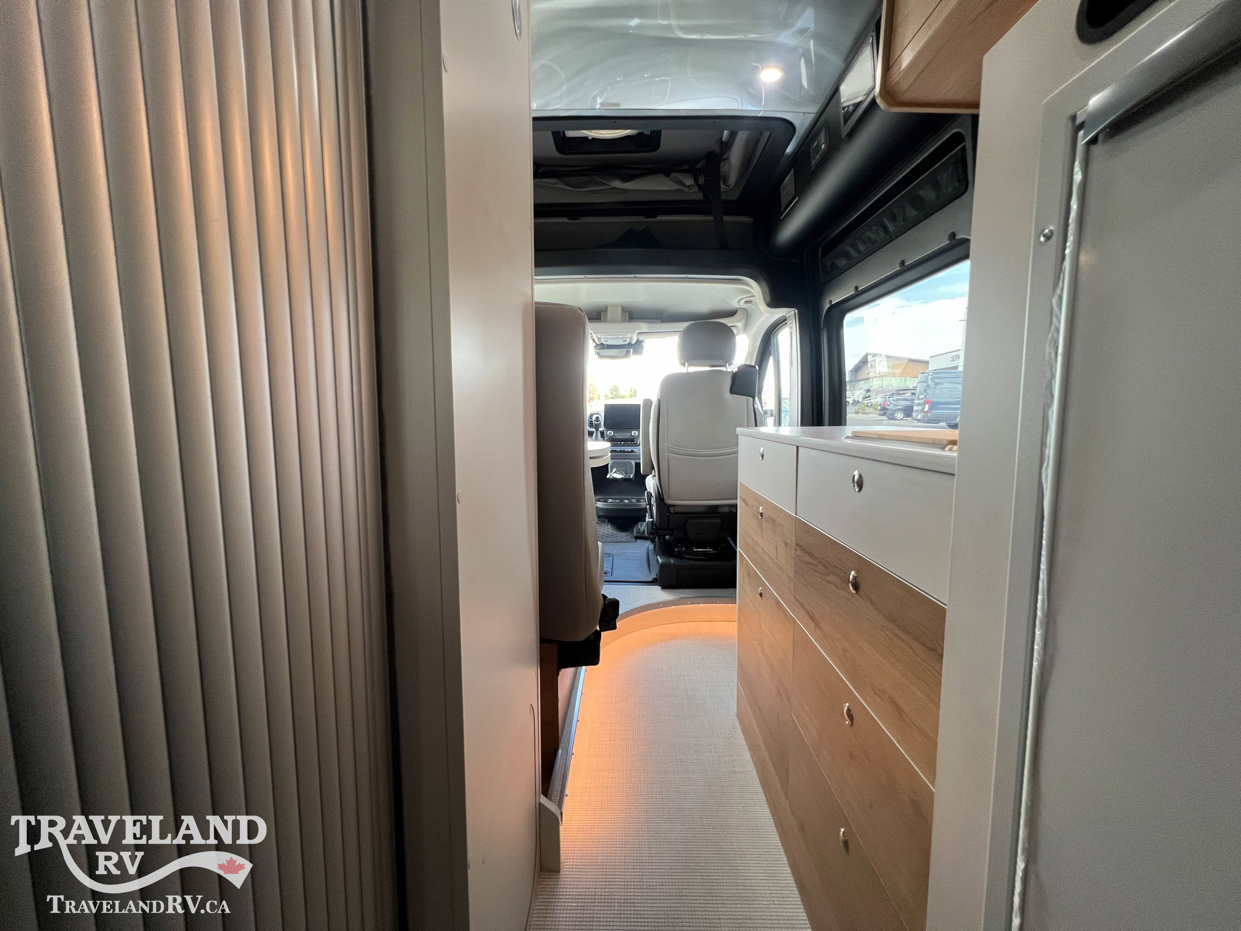 2026 Airstream Rangeline Base - Image 4
