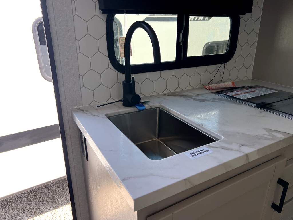 2026 JAYCO JAY FEATHER AIR 19MBS - Image 8