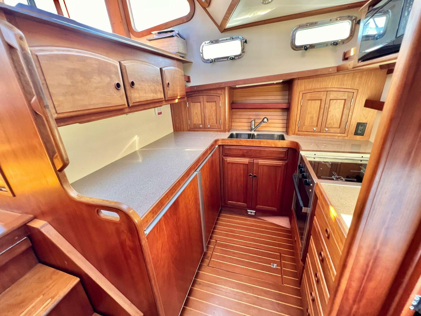 2001 Sabre Sabreline 47 Base - Image 18