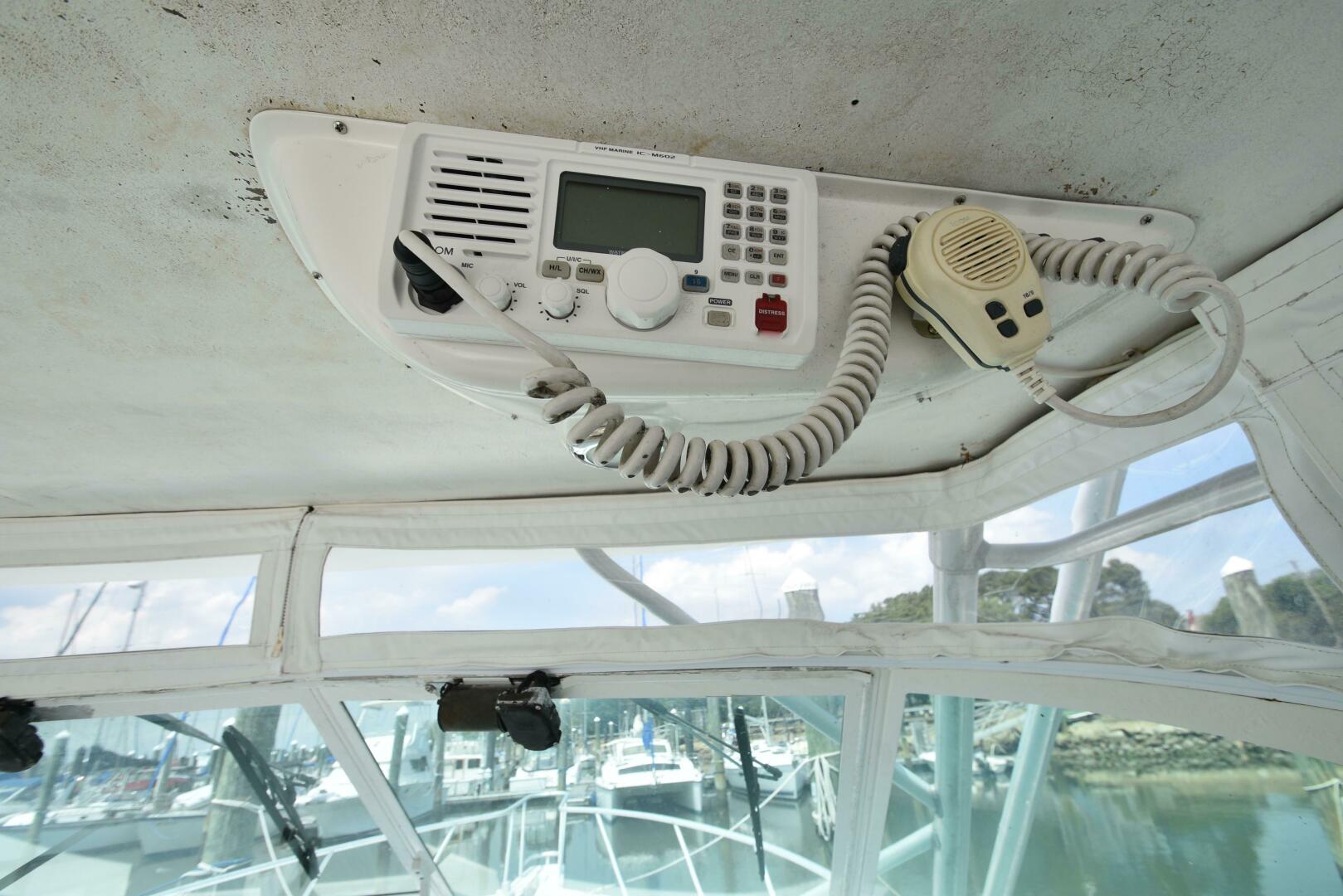 2001 Cabo 35 Express - Image 31