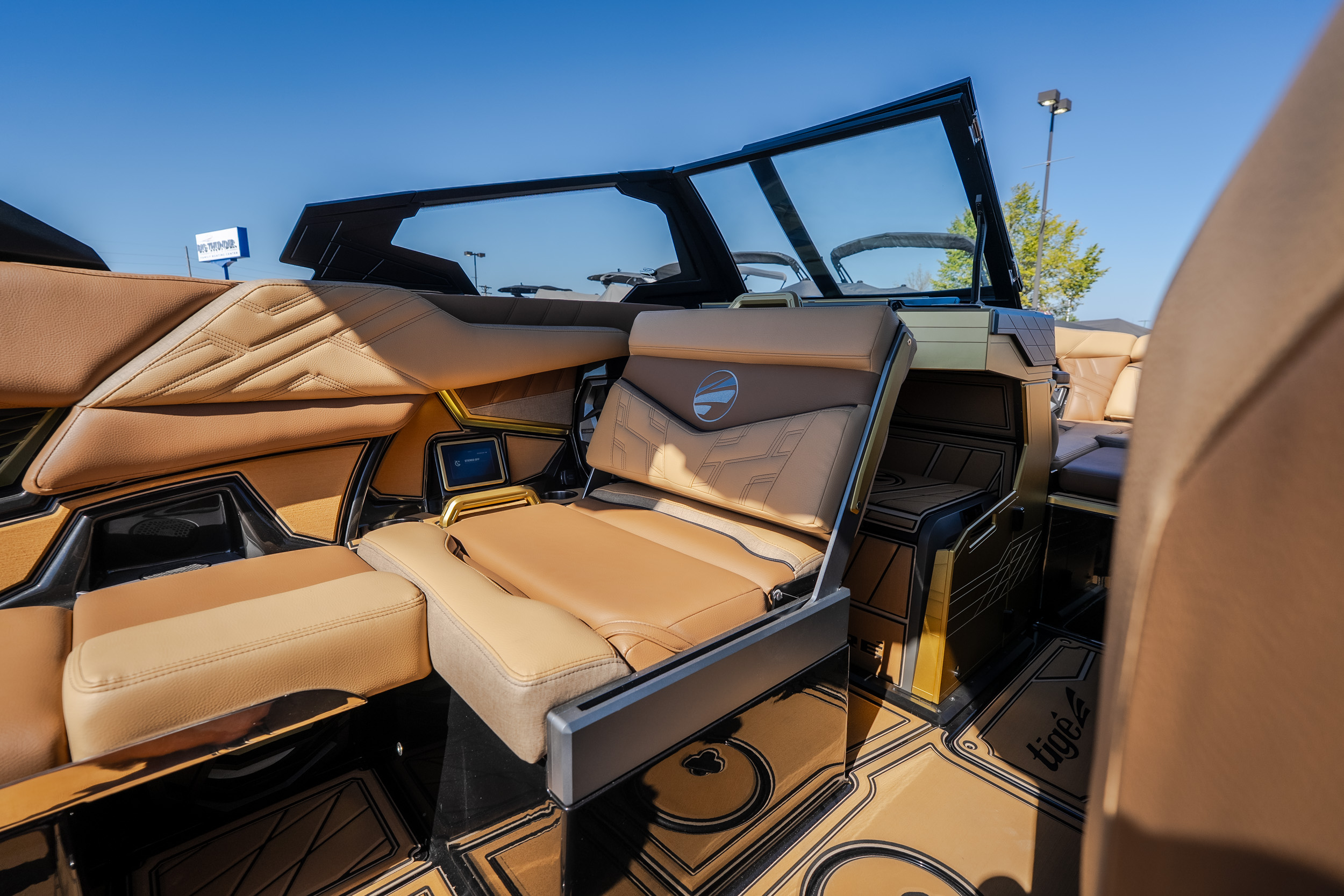 2027 Tigé Ultré 25ZX - Image 64