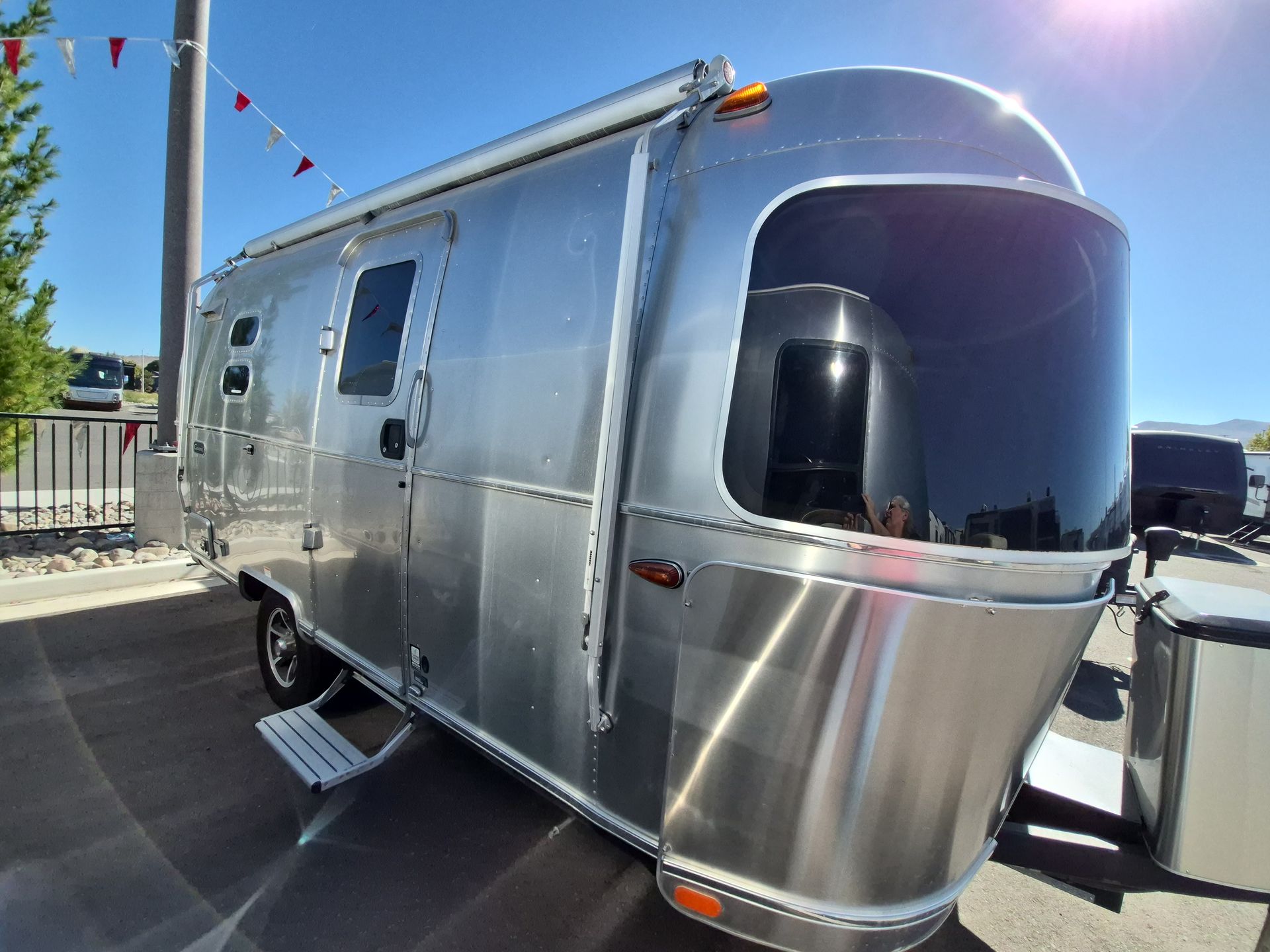 2024 Airstream Caravel 20FB - Image 1