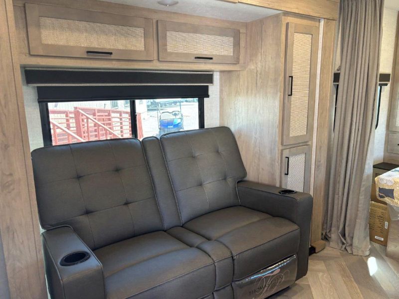 2026 Ember RV E-Series 21FBE - Image 13