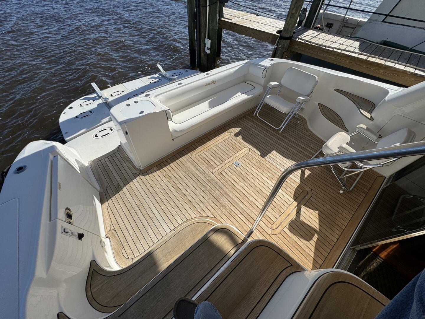 2007 Sea Ray 58 Sedan Bridge - Image 13