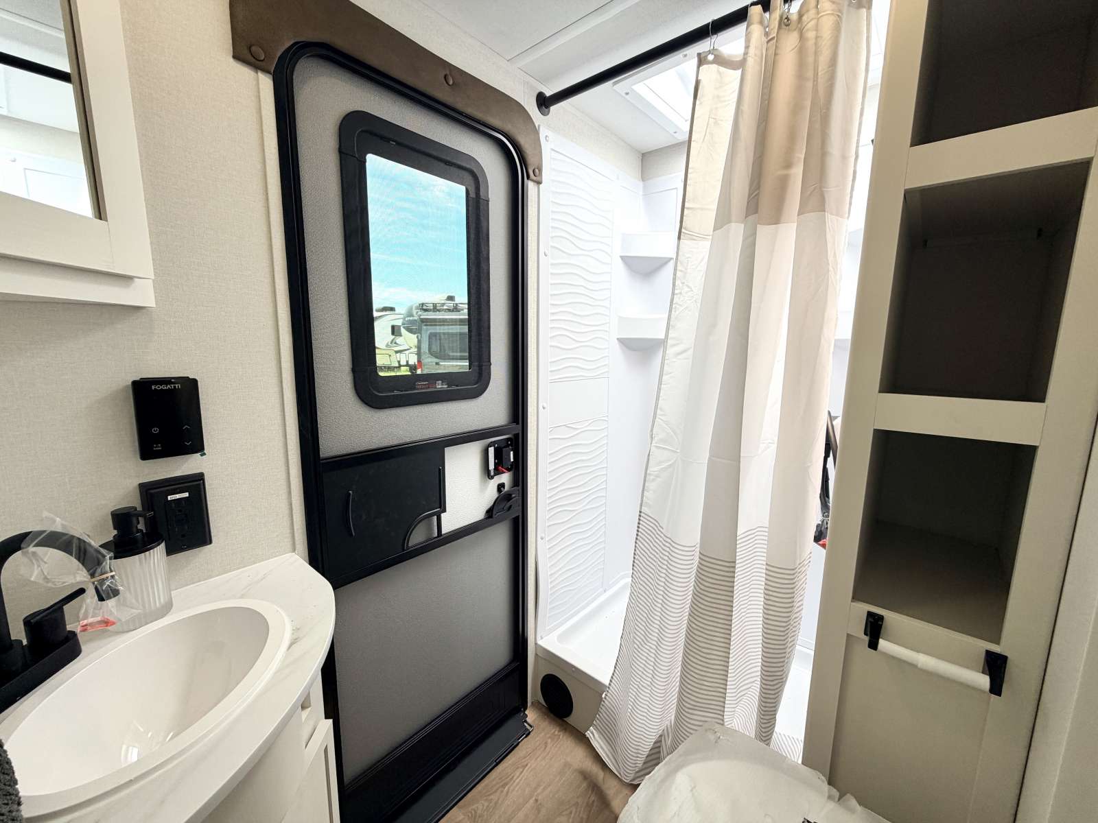 2026 Grand Design Transcend XPLOR 27DBX - Image 21