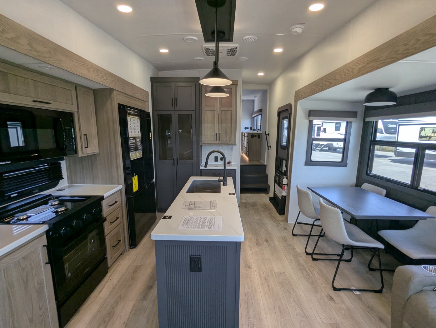 2026 Forest River Rockwood Signature 401SFB - Image 35