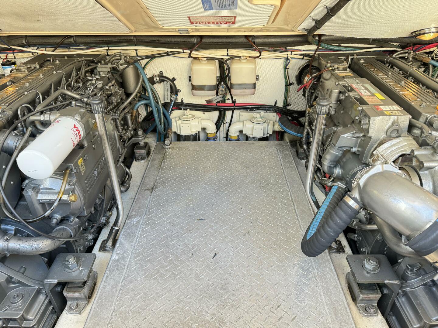 2004 Island Packet 360 Hardtop Express Cruiser - Image 20