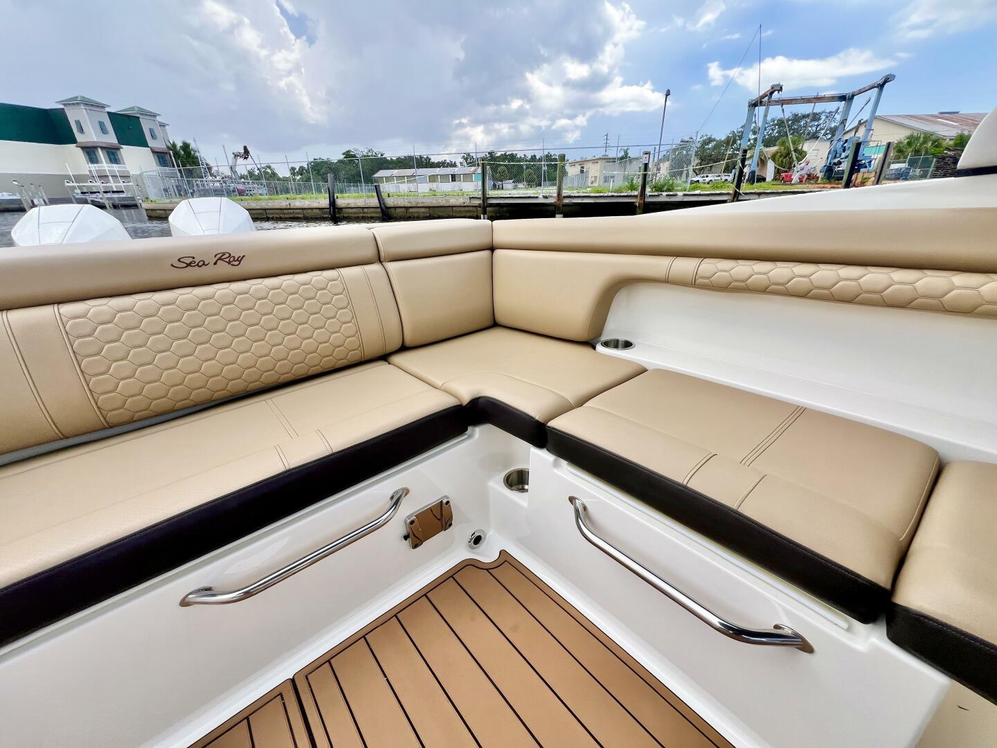 2019 Sea Ray SDX 290 OB - Image 26