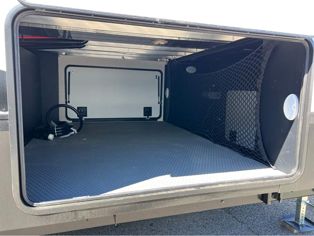 2026 VENTURE RV SPORTTREK 353VIK - Image 24