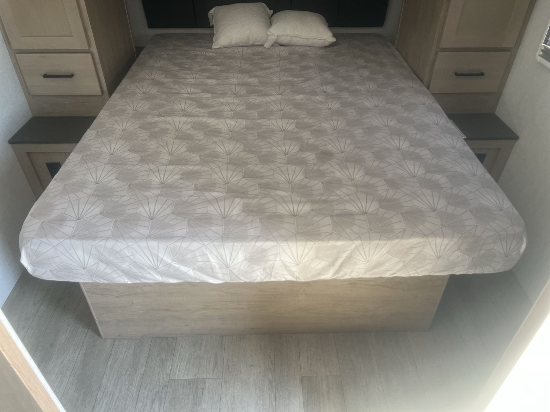 2027 Ember RV Touring Edition 2300MLL - Image 31