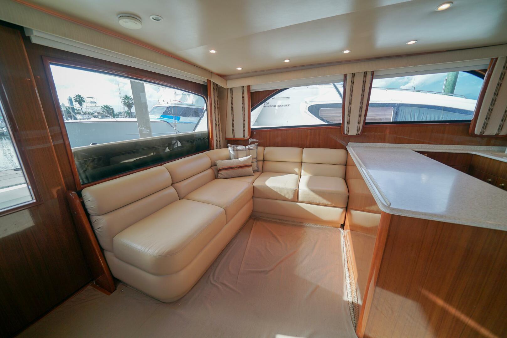 2007 Viking 45 Convertible - Image 3