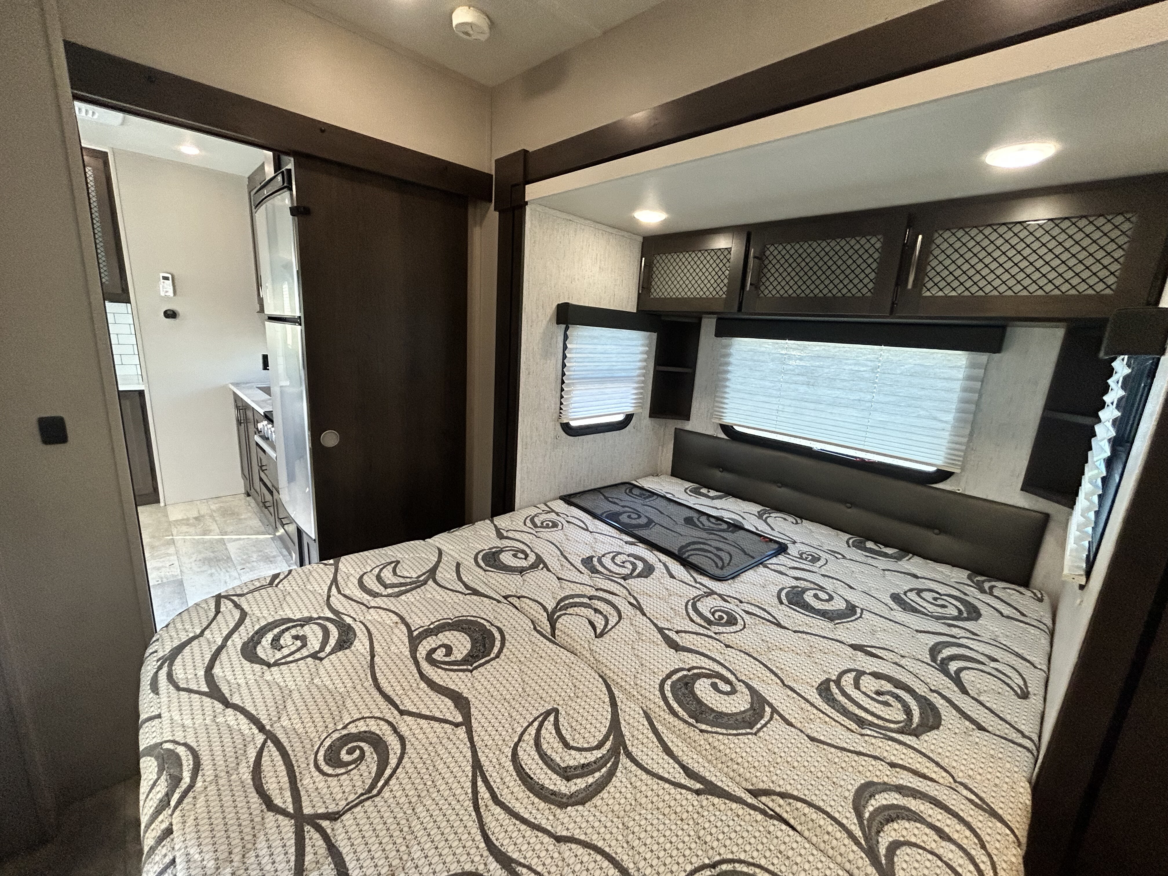2021 Grand Design Momentum G-Class 29G - Image 14