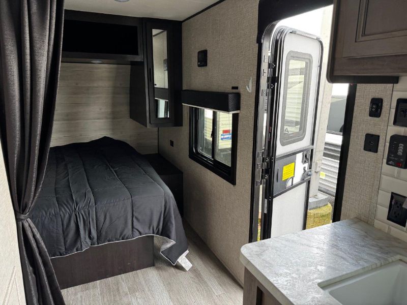 2023 Jayco Jay Flight SLX 212QBW - Image 5