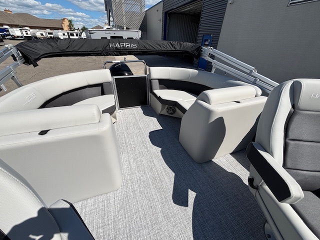2025 HARRIS CRUISER 230 CWDH - Image 14