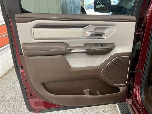 2025 Ram 1500 Laramie 4x4 Crew Cab 5'7" Box - Image 21