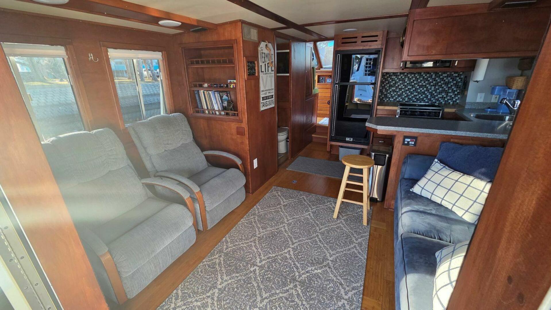 2004 Pilgrim Progress Mark II 42 - Image 11