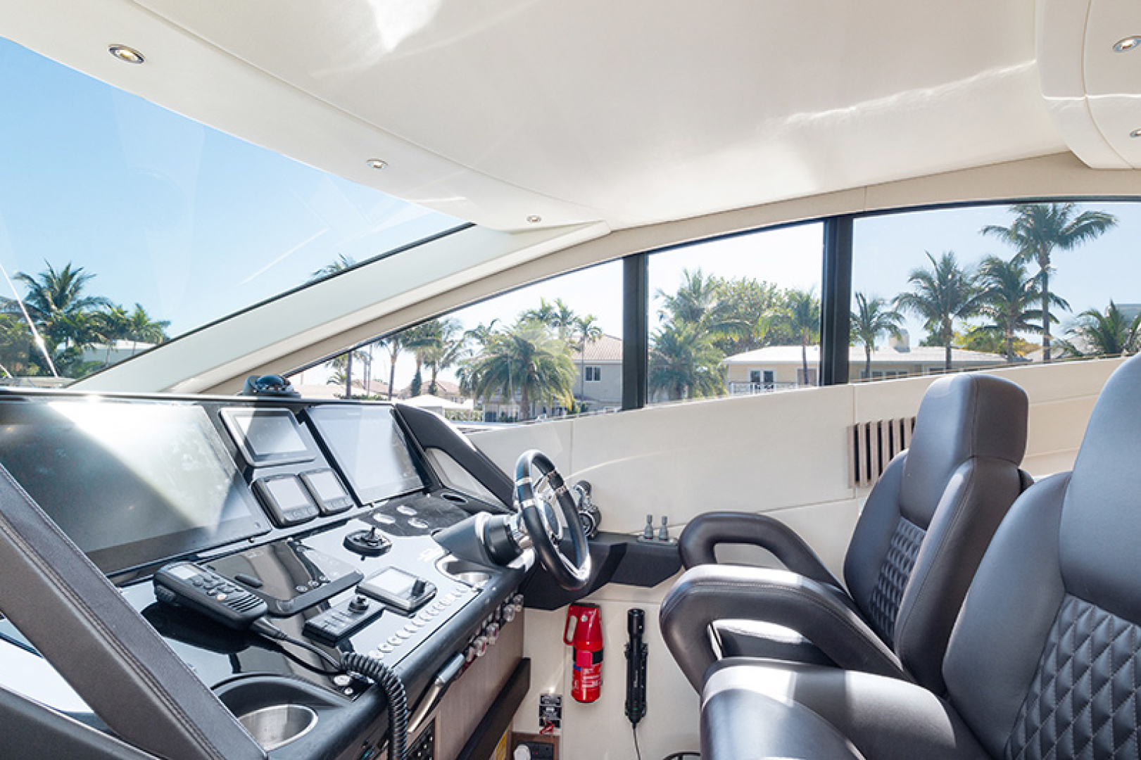 2015 Sunseeker Sport Yacht 68 - Image 7