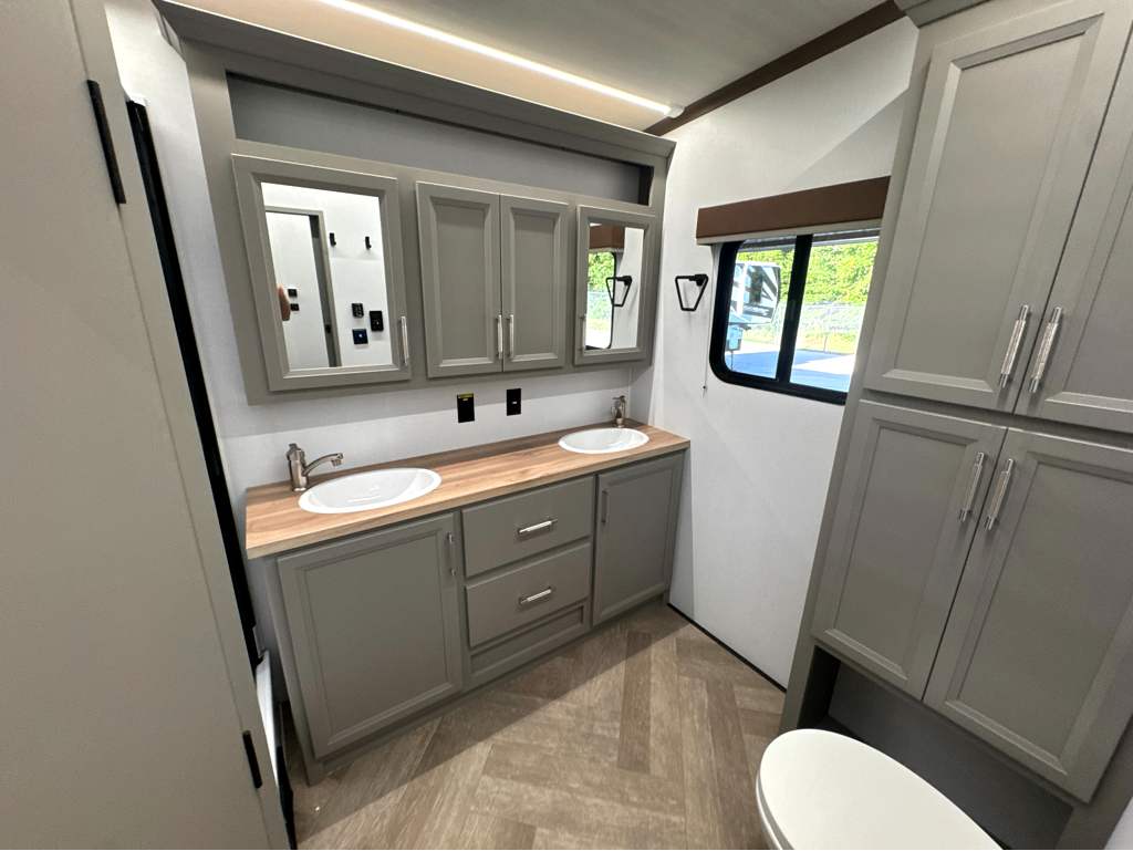 2026 Keystone SPRINTER 3800FLB - Image 23