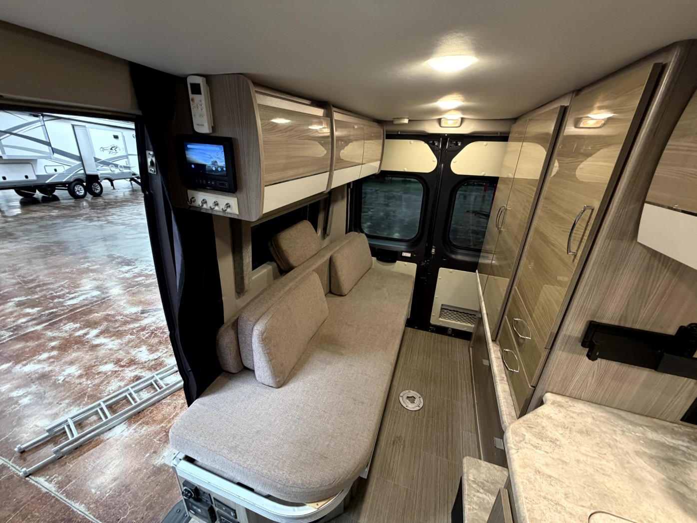 2022 Thor Motor Coach Scope 18T - Image 12