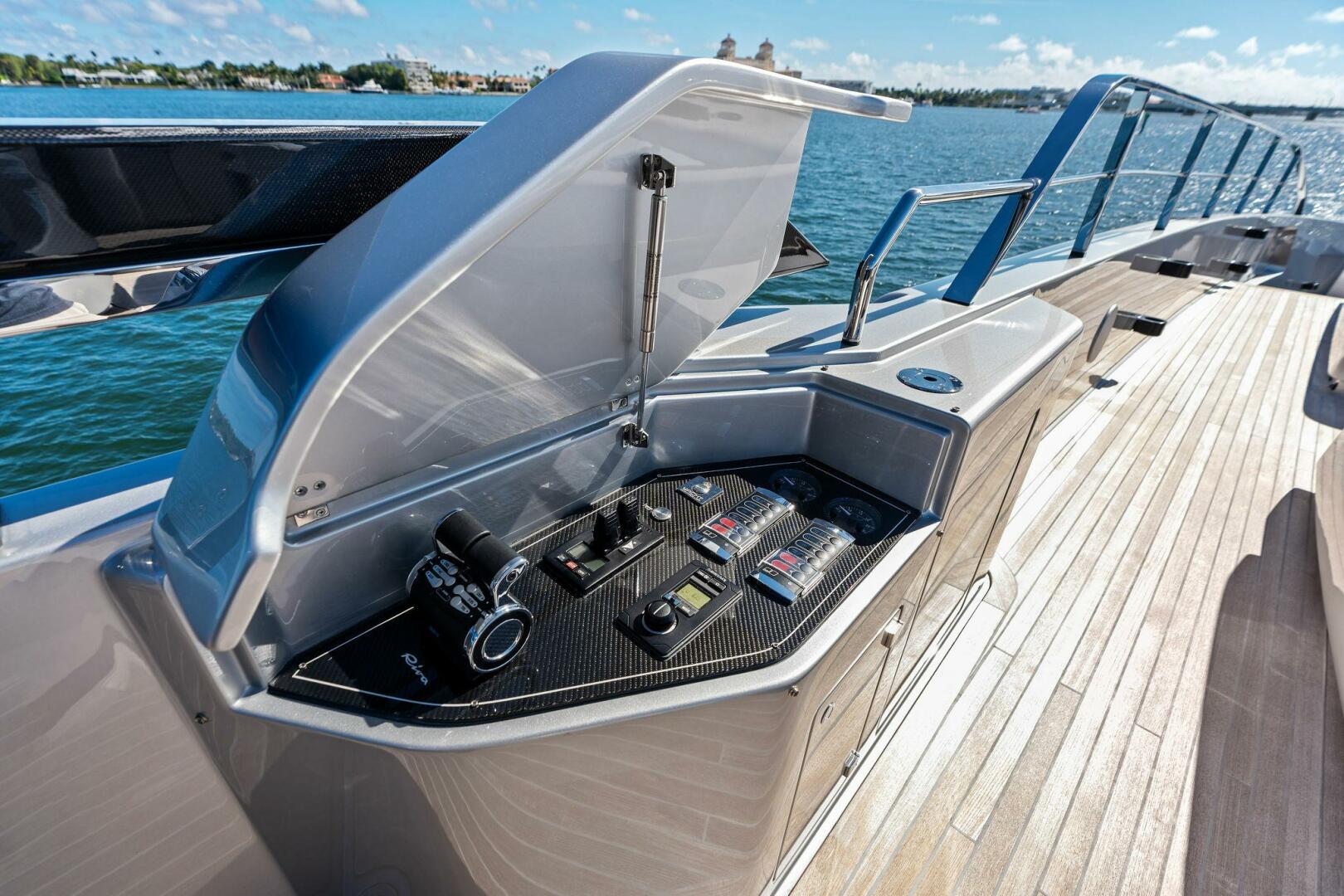 2025 Riva Bellissima - Image 18