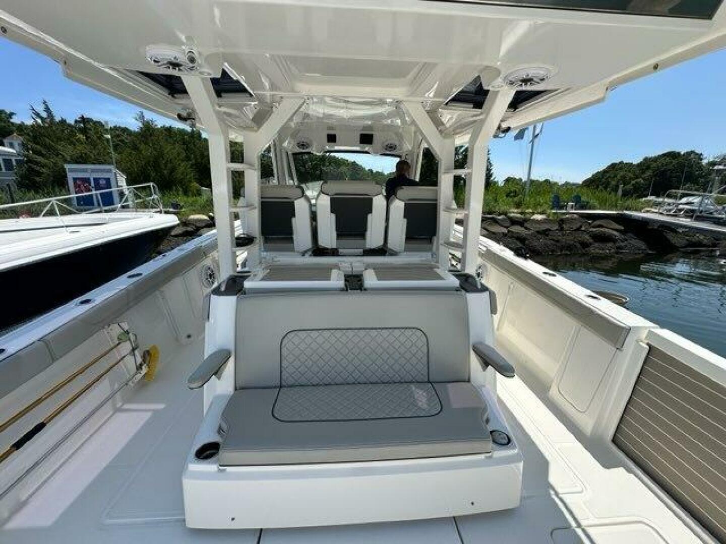 2021 PURSUIT S 428 Sport Base - Image 25