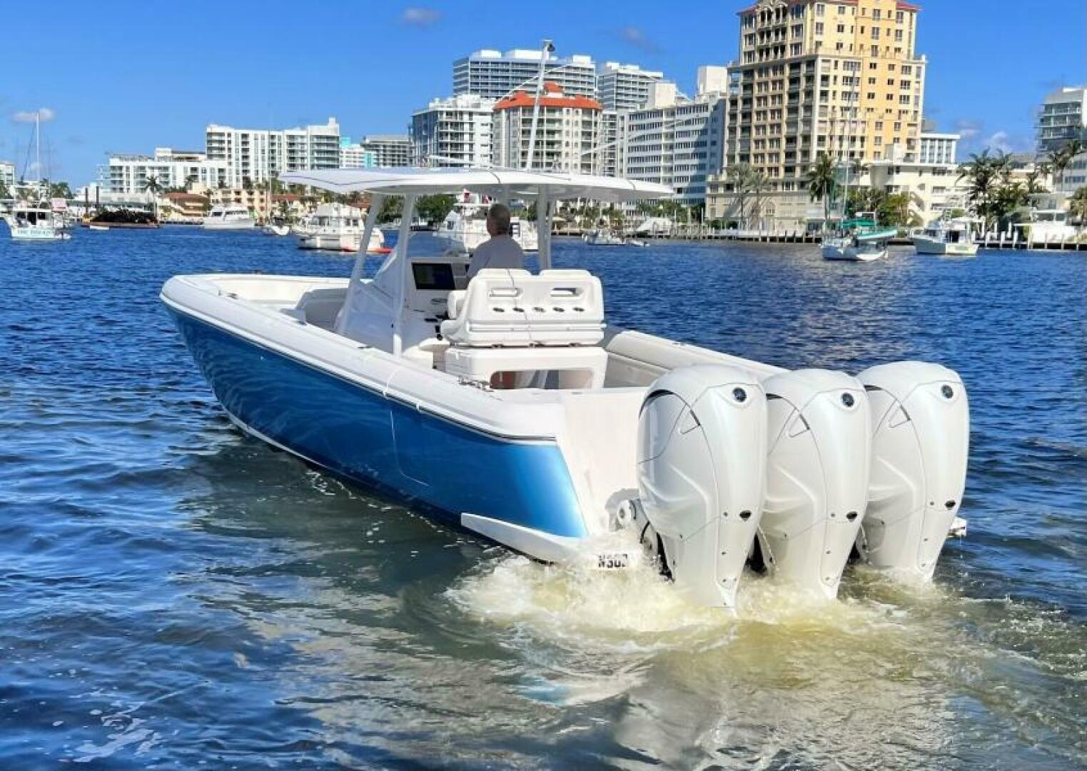 2021 Intrepid 2021 - Image 13
