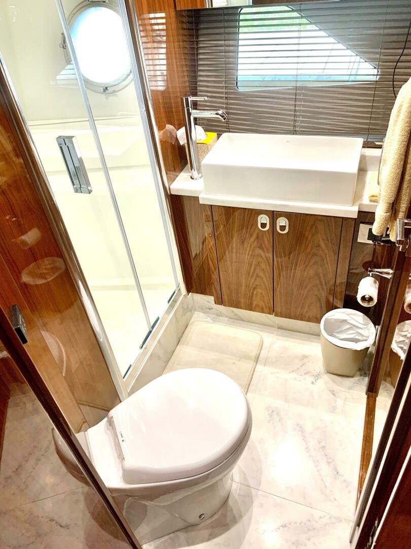 2016 Sunseeker Manhattan 65 - Image 23