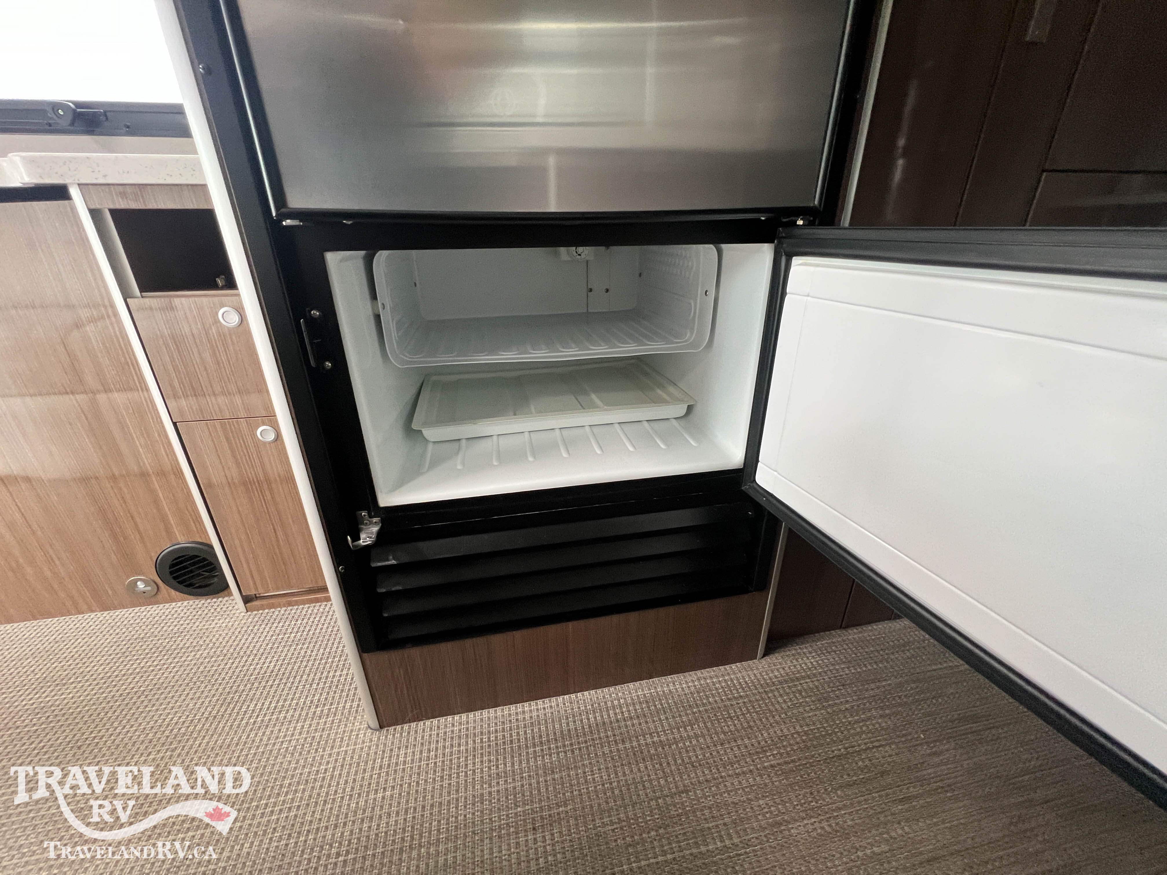 2019 Airstream Atlas Murphy Suite - Image 30