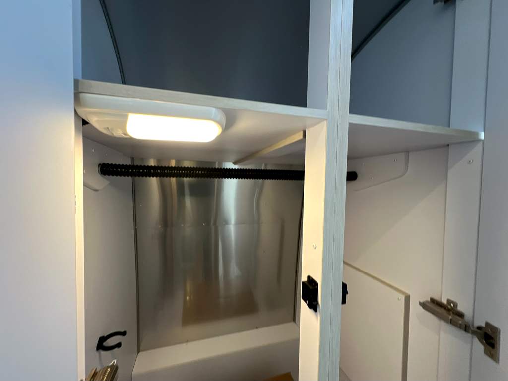 2027 AIRSTREAM INTERNATIONAL 27FBQ - Image 16