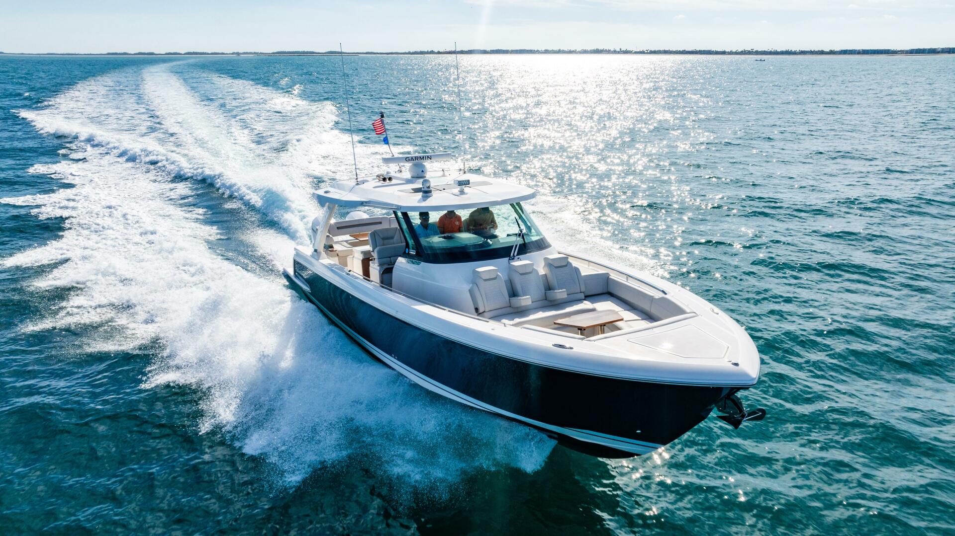 2022 Tiara Yachts 43 LS - Image 14