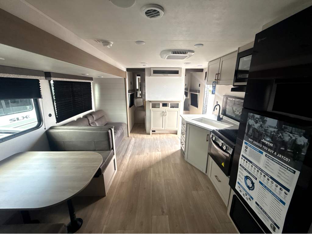 2027 Jayco Jay Flight SLX 261BHS - Image 19