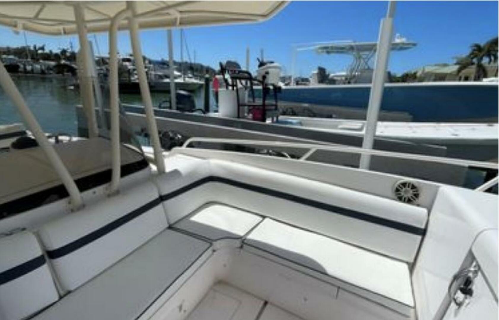 2008 Intrepid 323 Cuddy - Image 3
