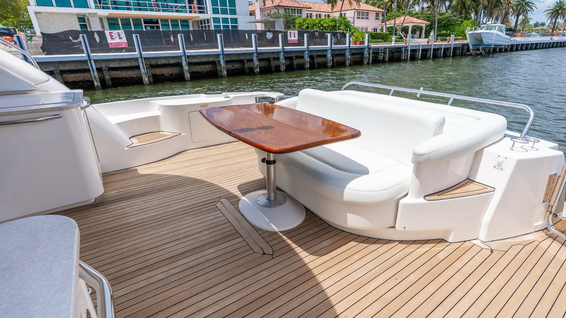 2008 Sea Ray Sundancer 60 - Image 27