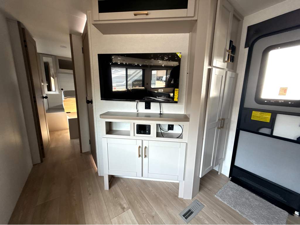 2027 JAYCO JAY FLIGHT 333BTS - Image 16