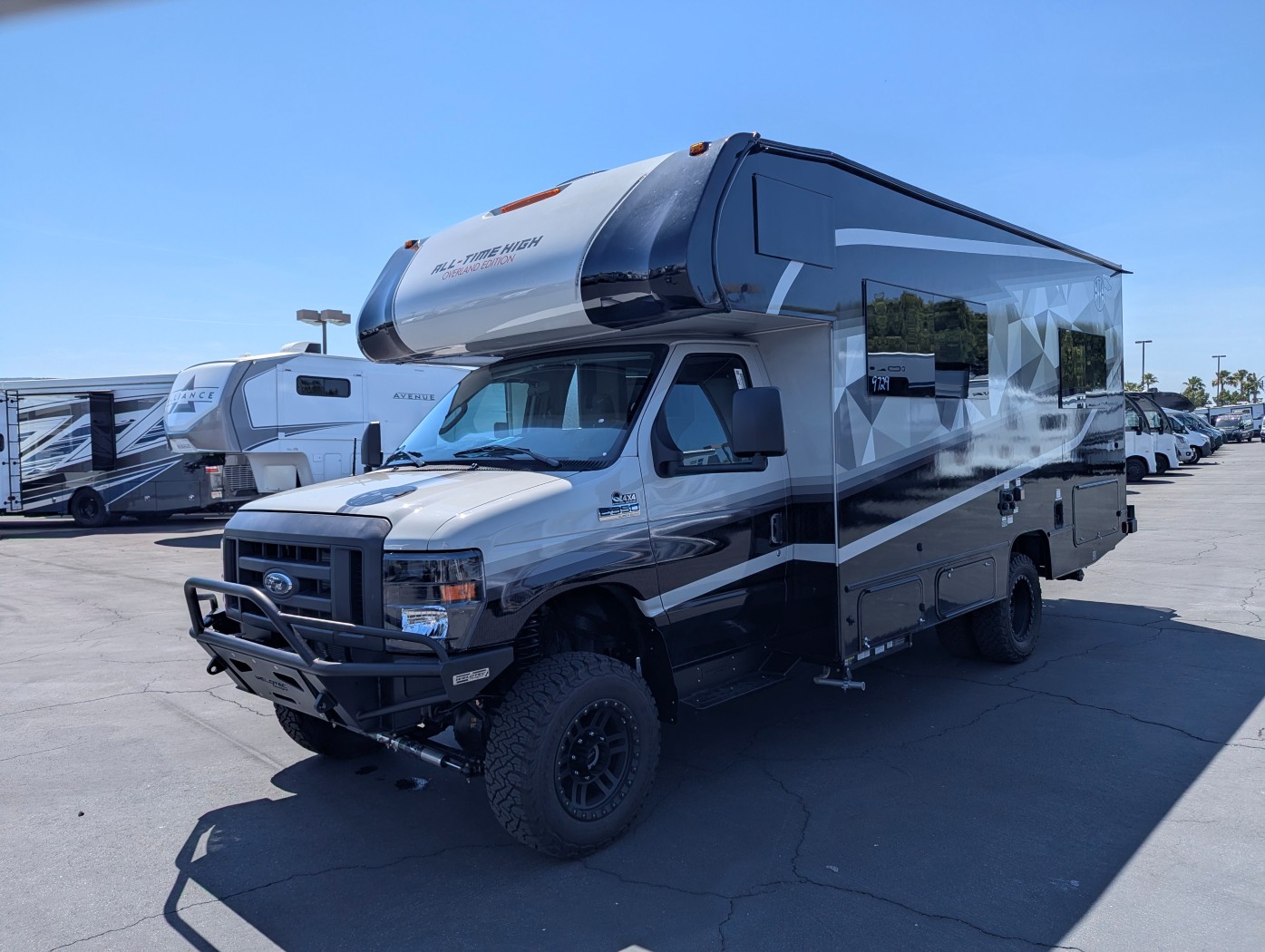 2026 Coachmen Cross Trail 22XG - 4X4 ATH - Image 6