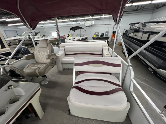 1997 SUN TRACKER PARTY BARGE 21 - Image 13