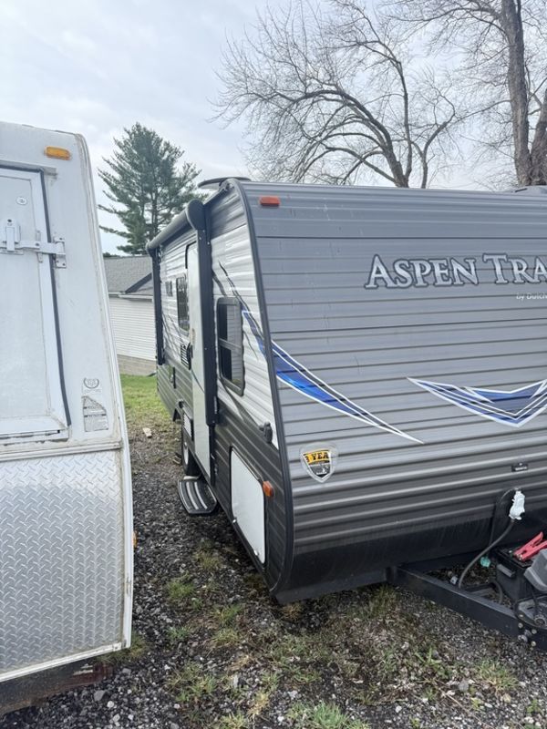 2019 Aspen Trail 1700BH - Image 5