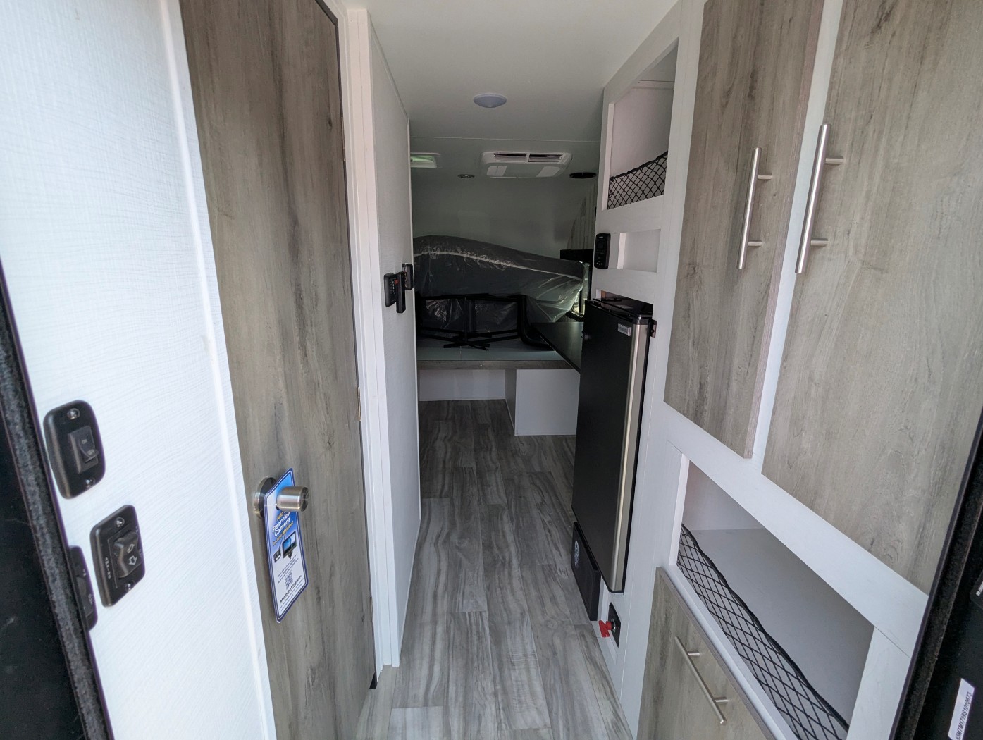 2025 Travel Lite Rove Lite 16RE - Image 8