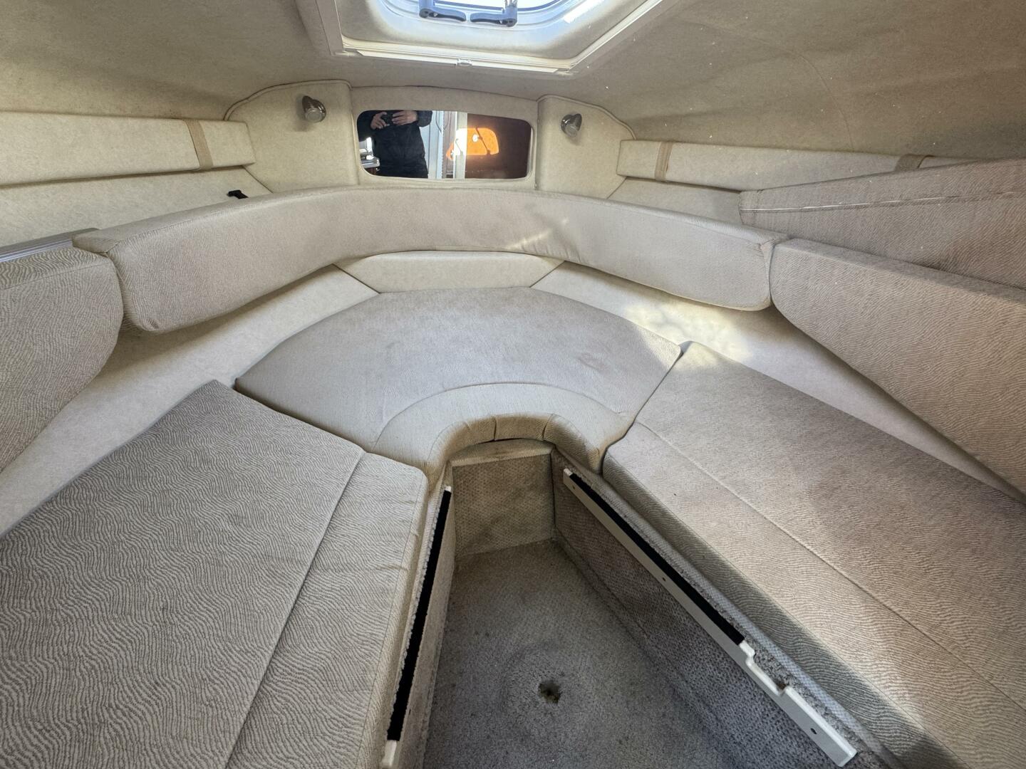 2008 Sea Ray 240 Sundancer - Image 6
