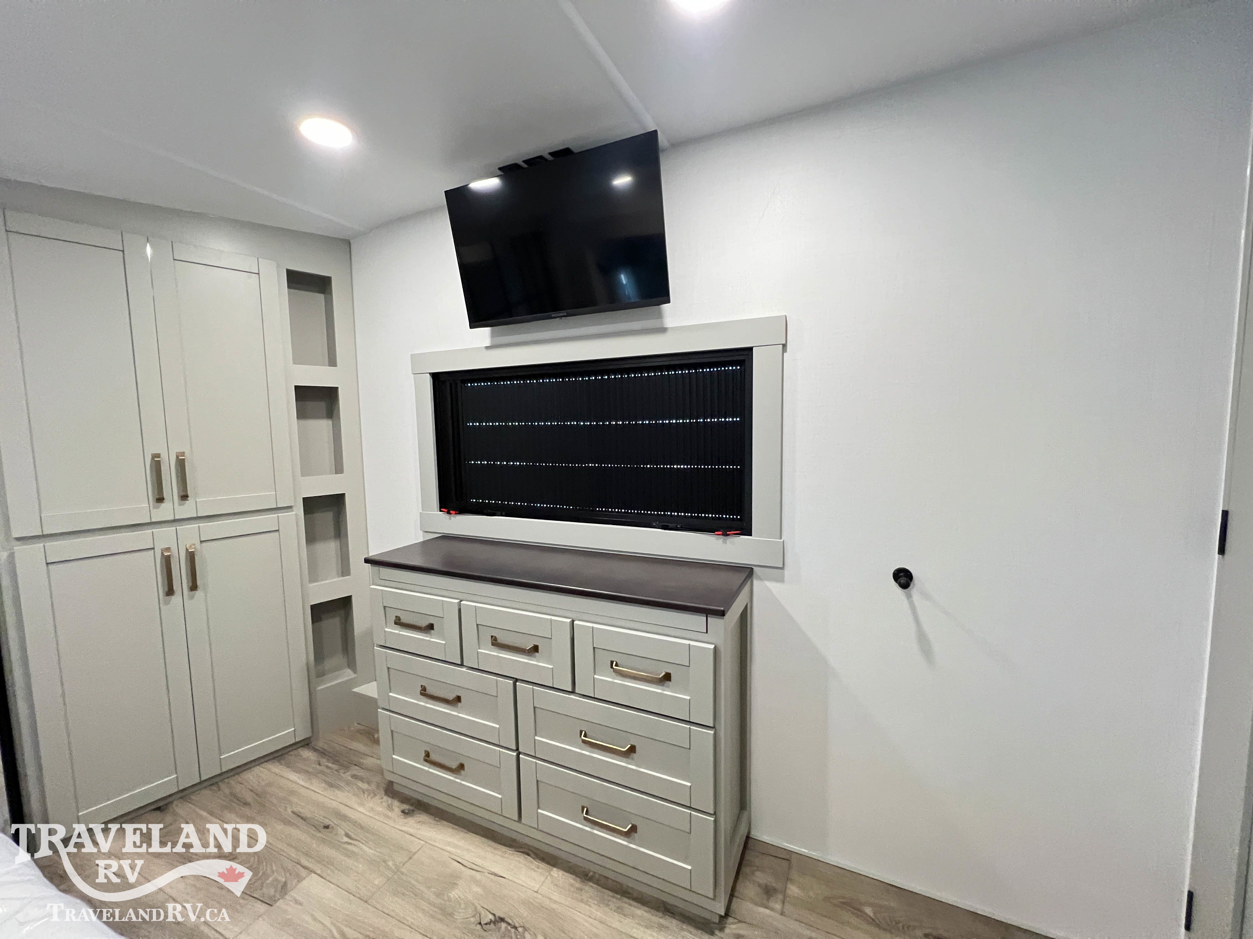 2026 Brinkley RV Model Z 3600 - Image 32