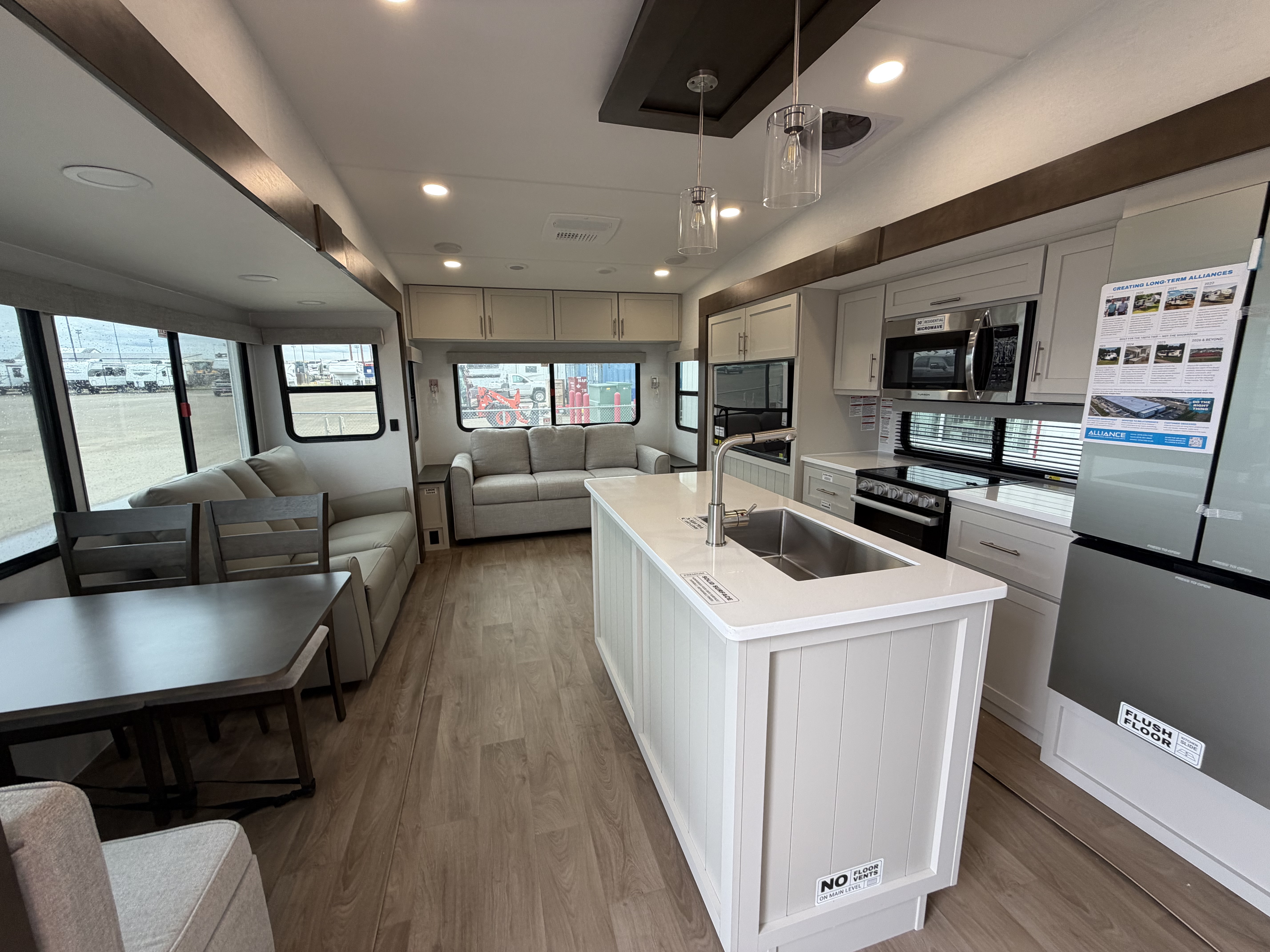 2027 Alliance RV Avenue 29RL - Image 3