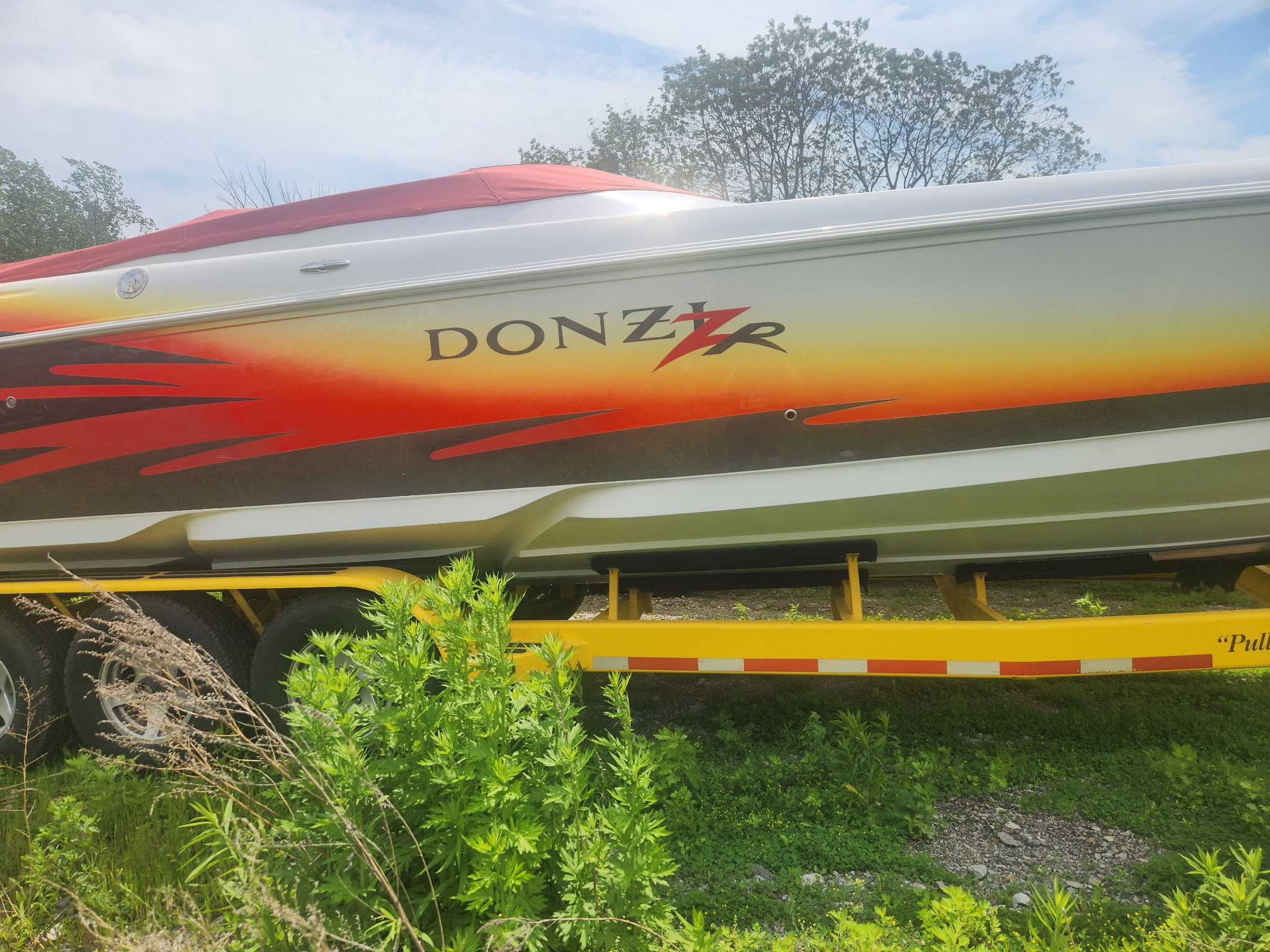 2005 Donzi 35 ZR - Image 11
