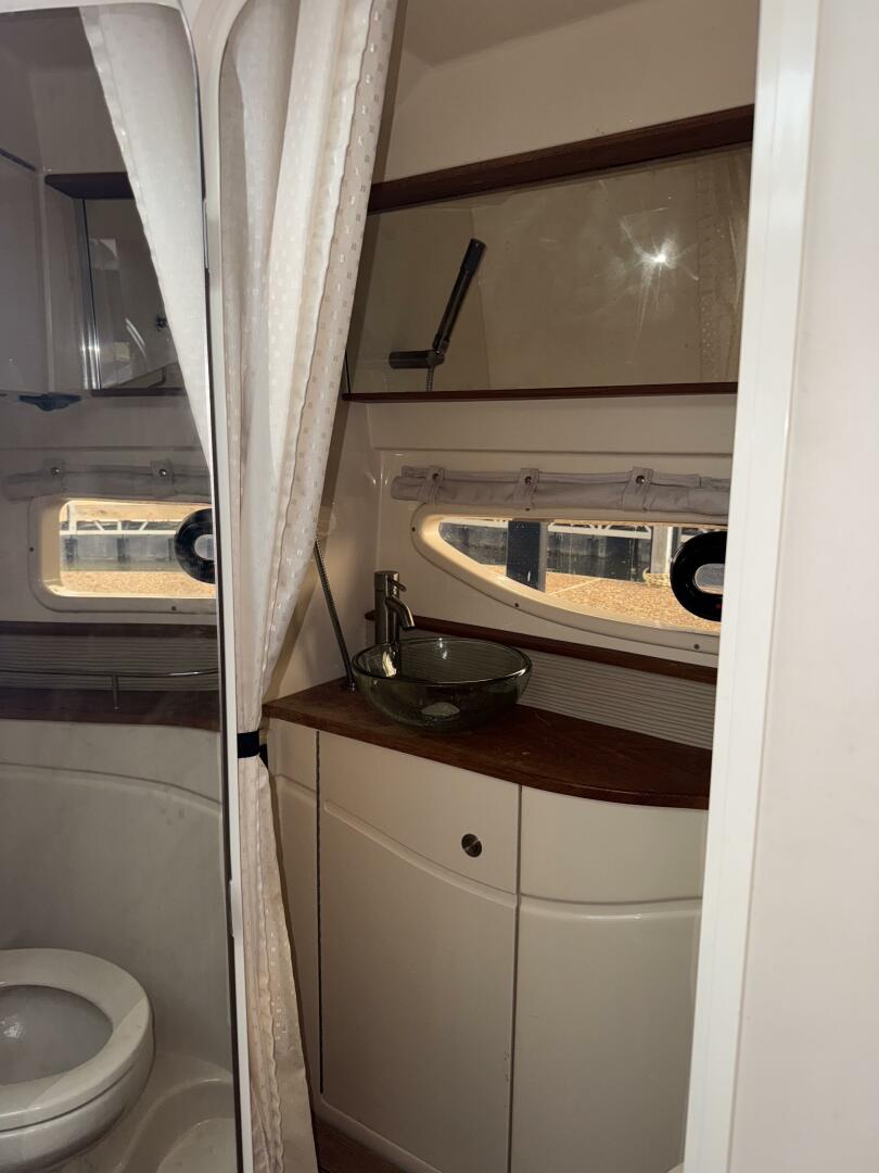 2016 Sea Ray Sundancer 350 - Image 102